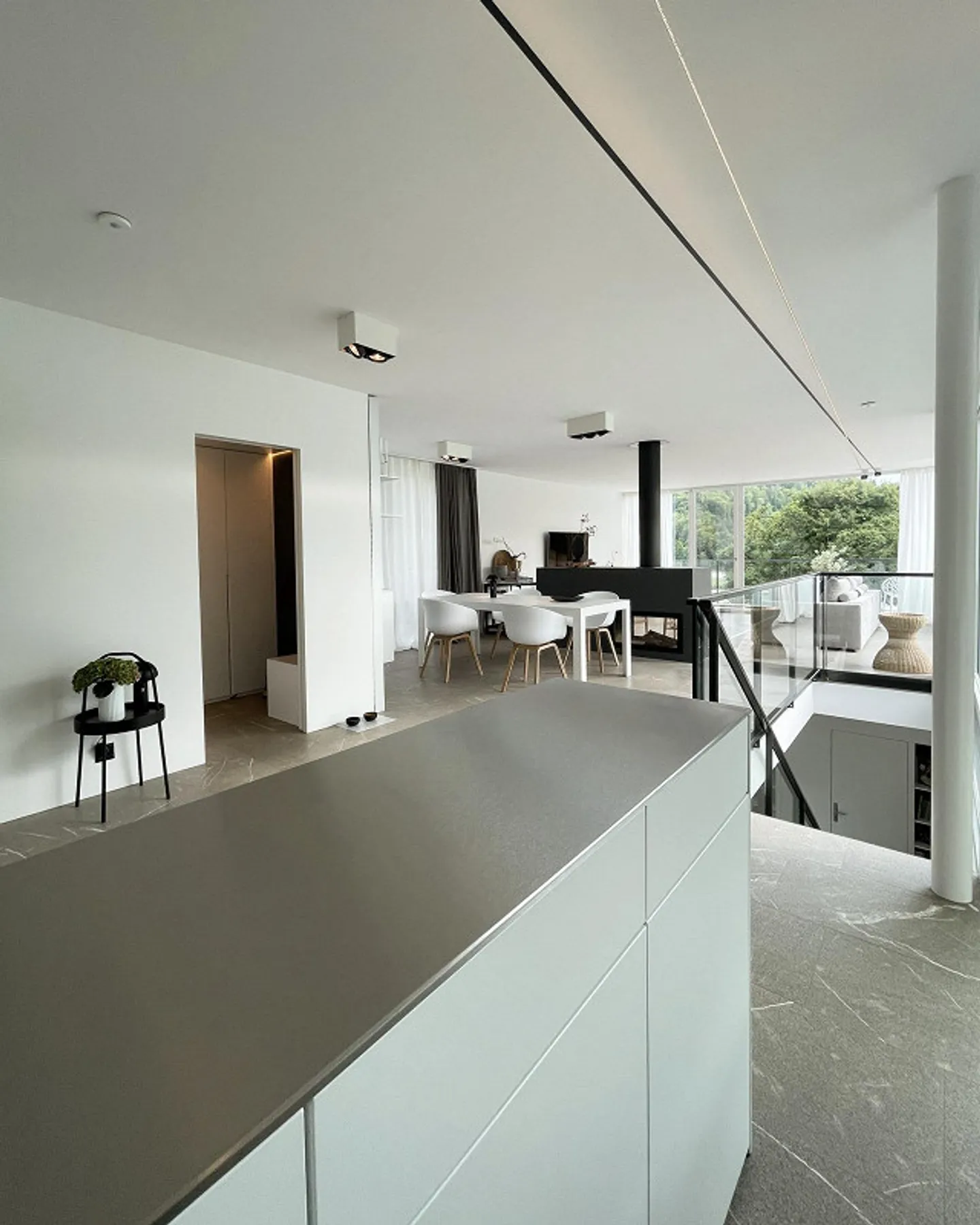 Architektur trifft Ruhe und Weitsicht - Foto 2 von 28