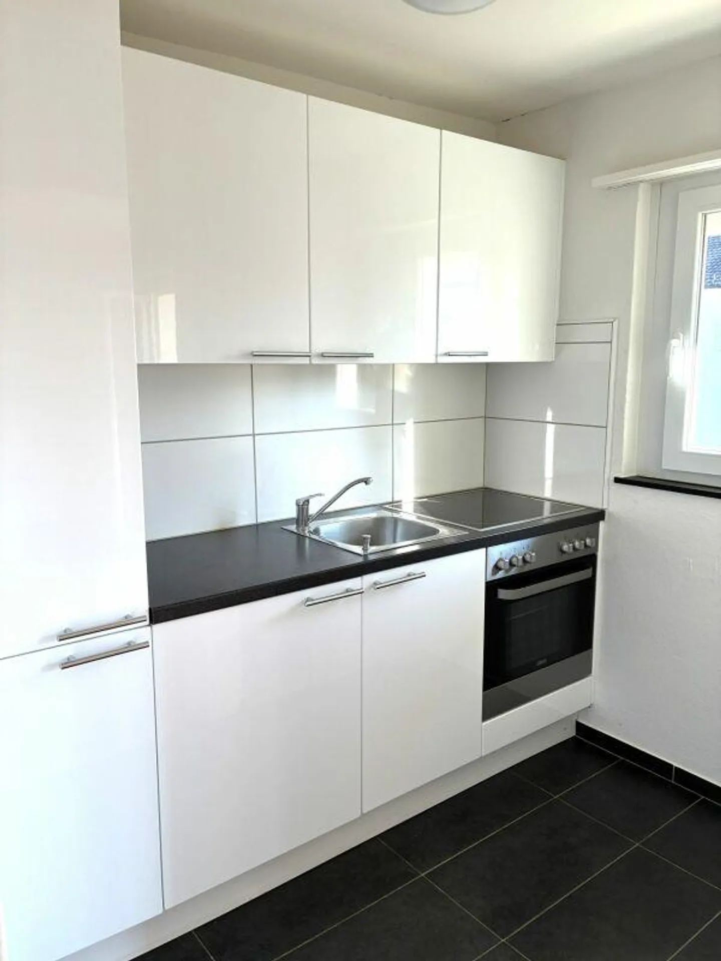 Appartement cherche célibataire ! - Photo 1 sur 4