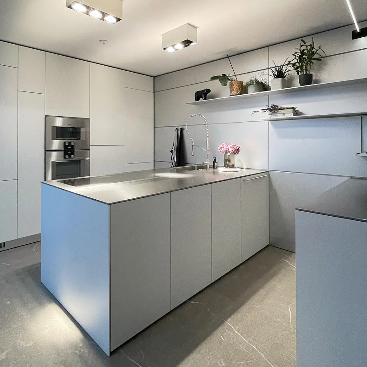 Architektur trifft Ruhe und Weitsicht - Foto 3 von 28