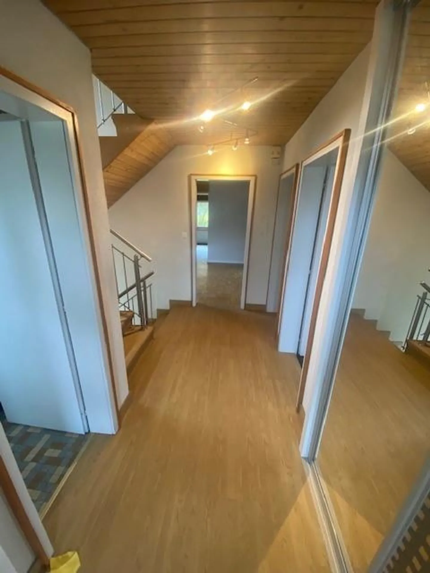 Temporary living in a single-family house with a large garden - Photo 2 of 13
