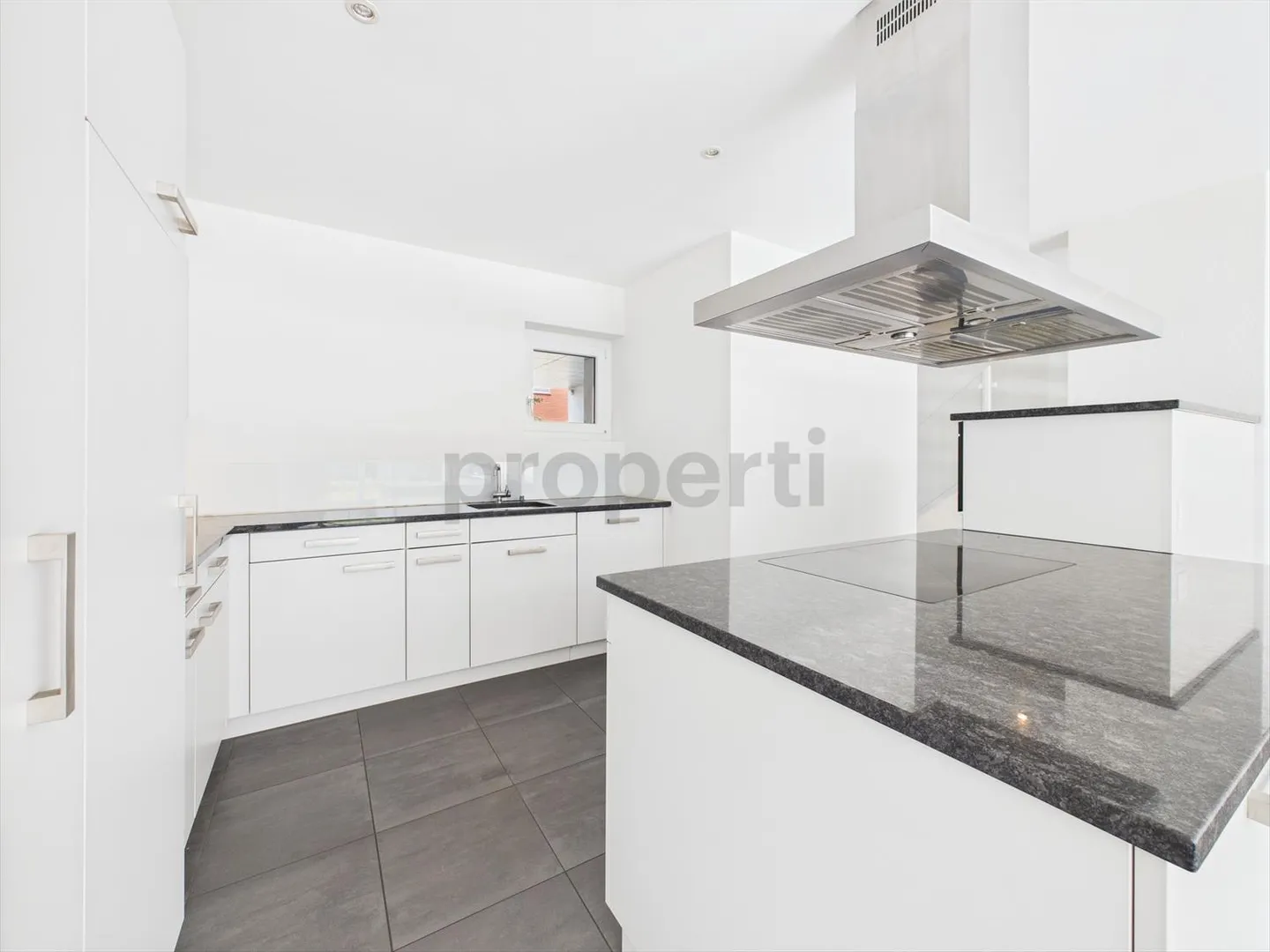 Spacious Townhouse with Garden and Balcony in Schübelbach - Photo 4 of 13