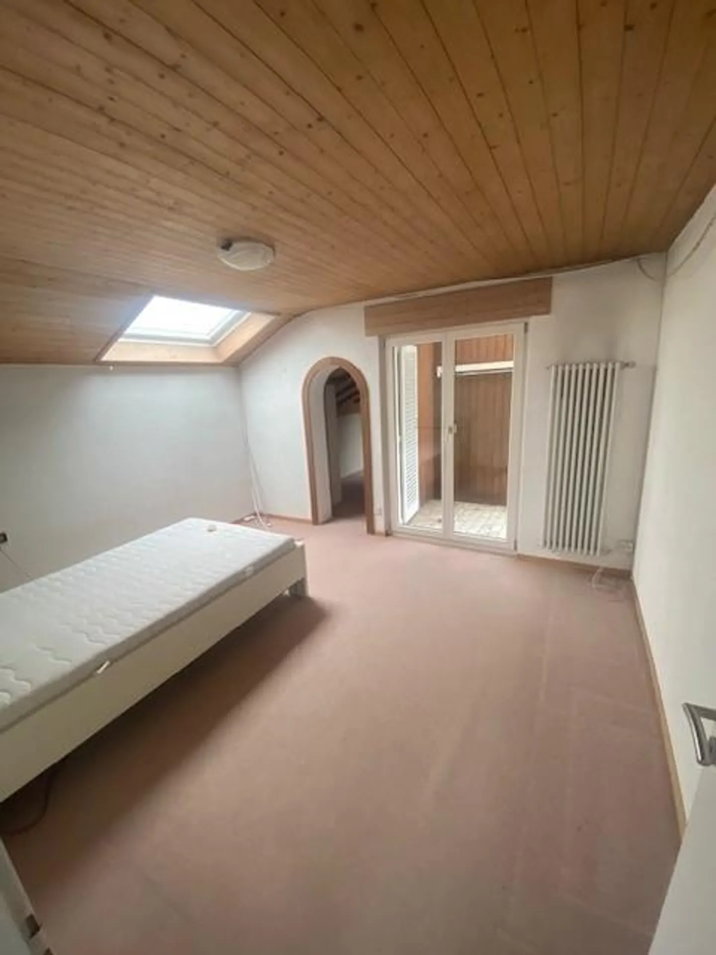 Temporary living in a single-family house with a large garden - Photo 6 of 13