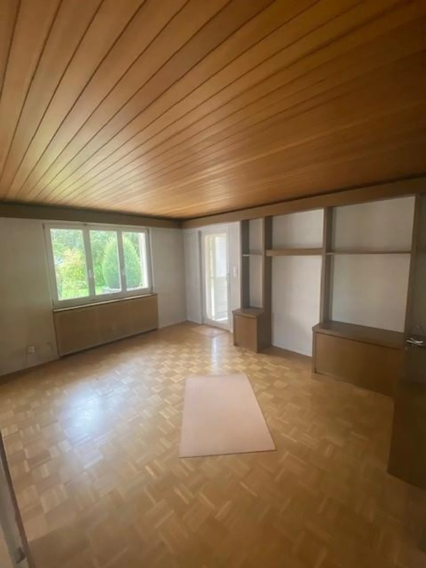 Temporary living in a single-family house with a large garden - Photo 12 of 13