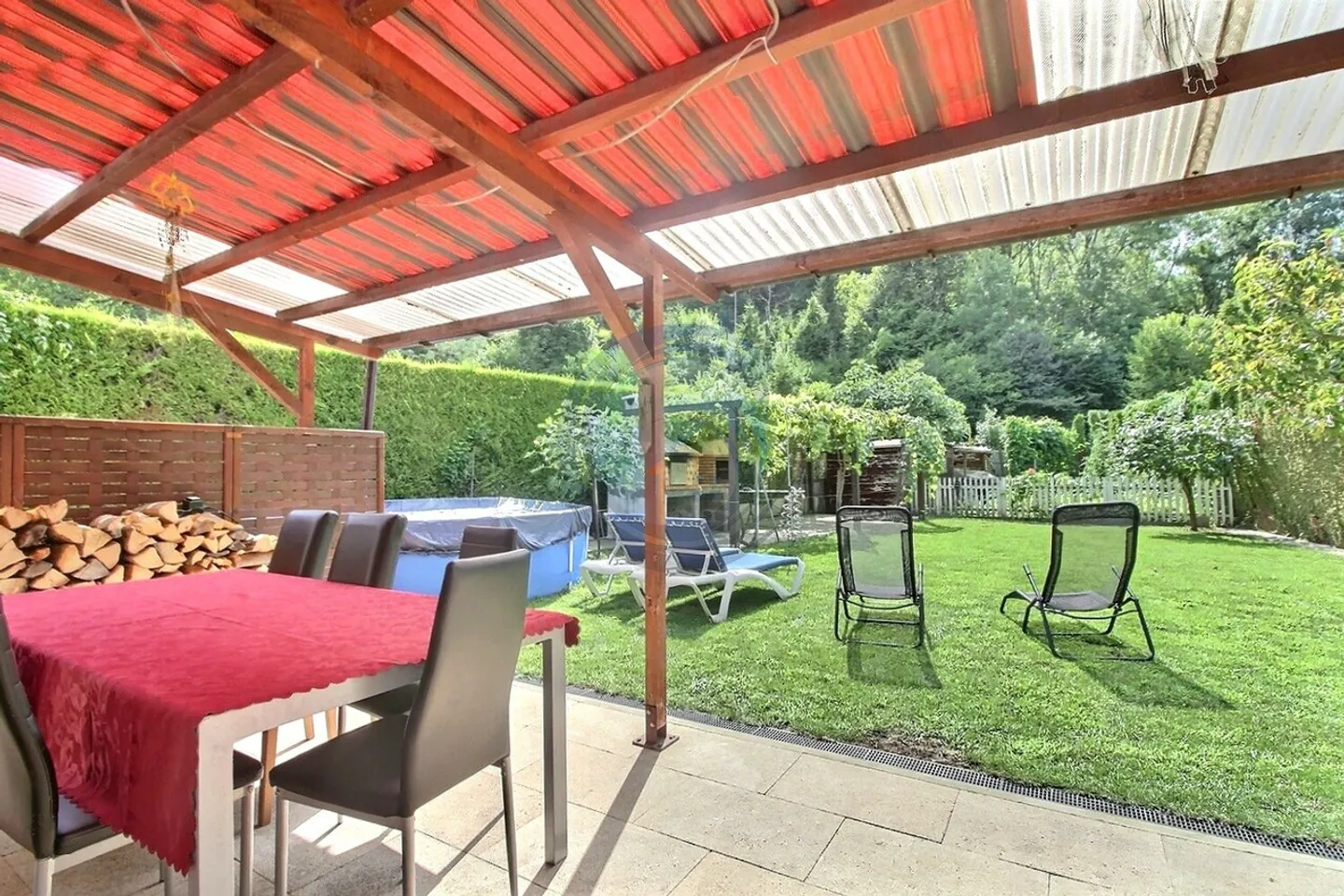 Charming Semi-Detached House with 7.5 Rooms - Photo 3 of 19