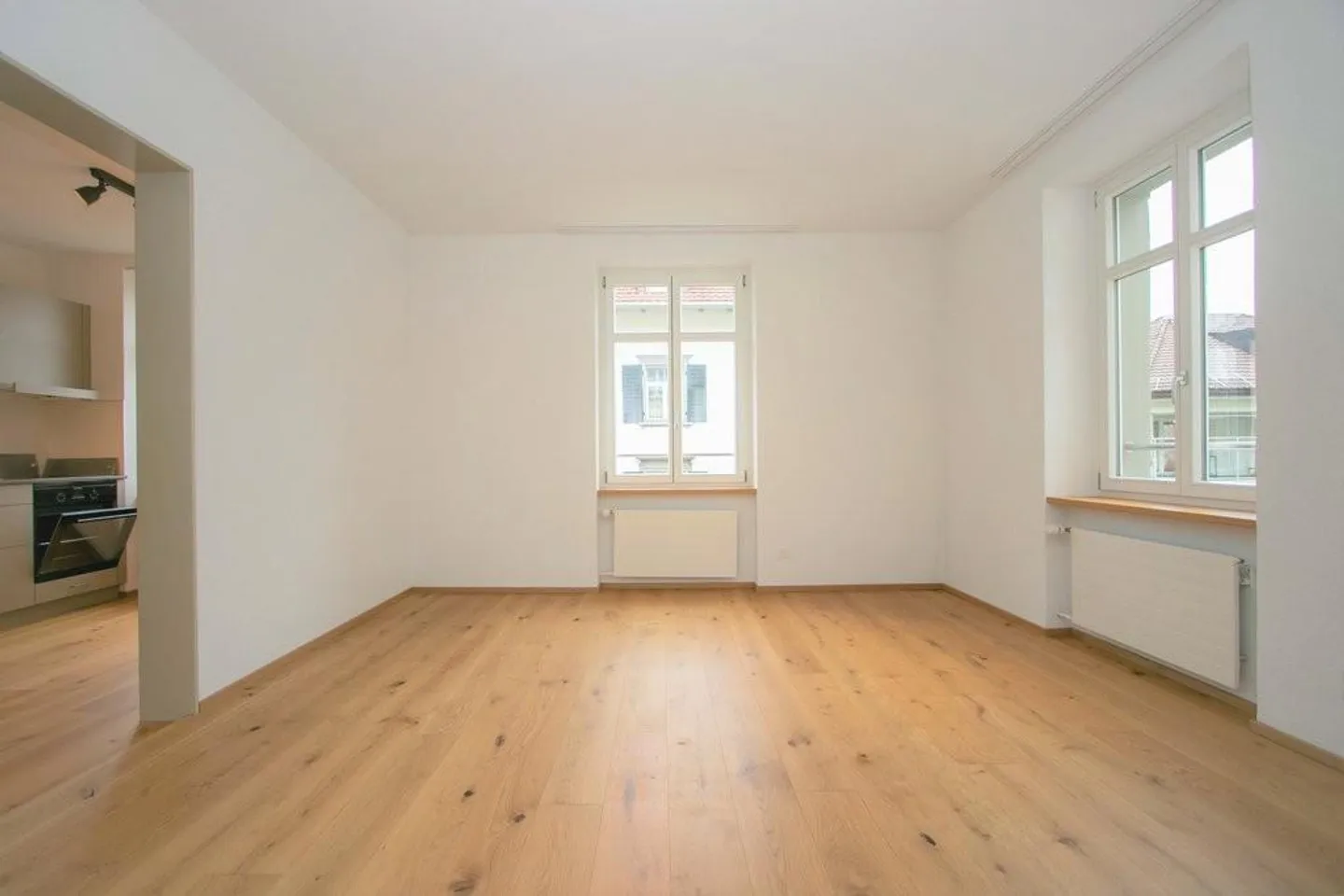 Appartement élégant à distance de marche du centre-ville - Photo 2 sur 4