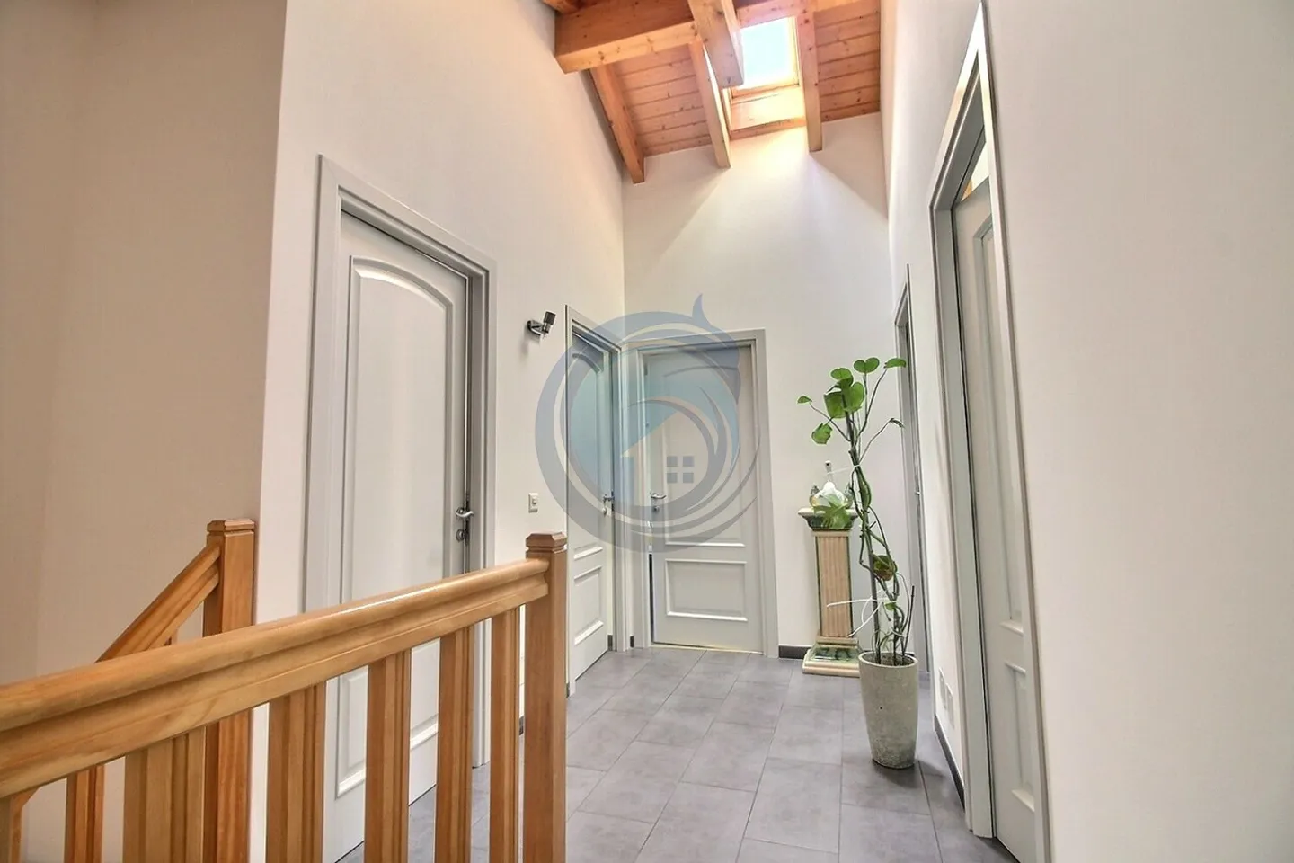 Charming Semi-Detached House with 7.5 Rooms - Photo 11 of 19