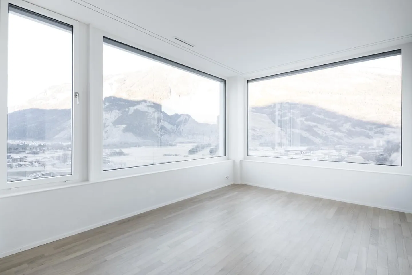 2 1/2 Room Apartment 16th Floor 16.1B - Photo 8 of 11