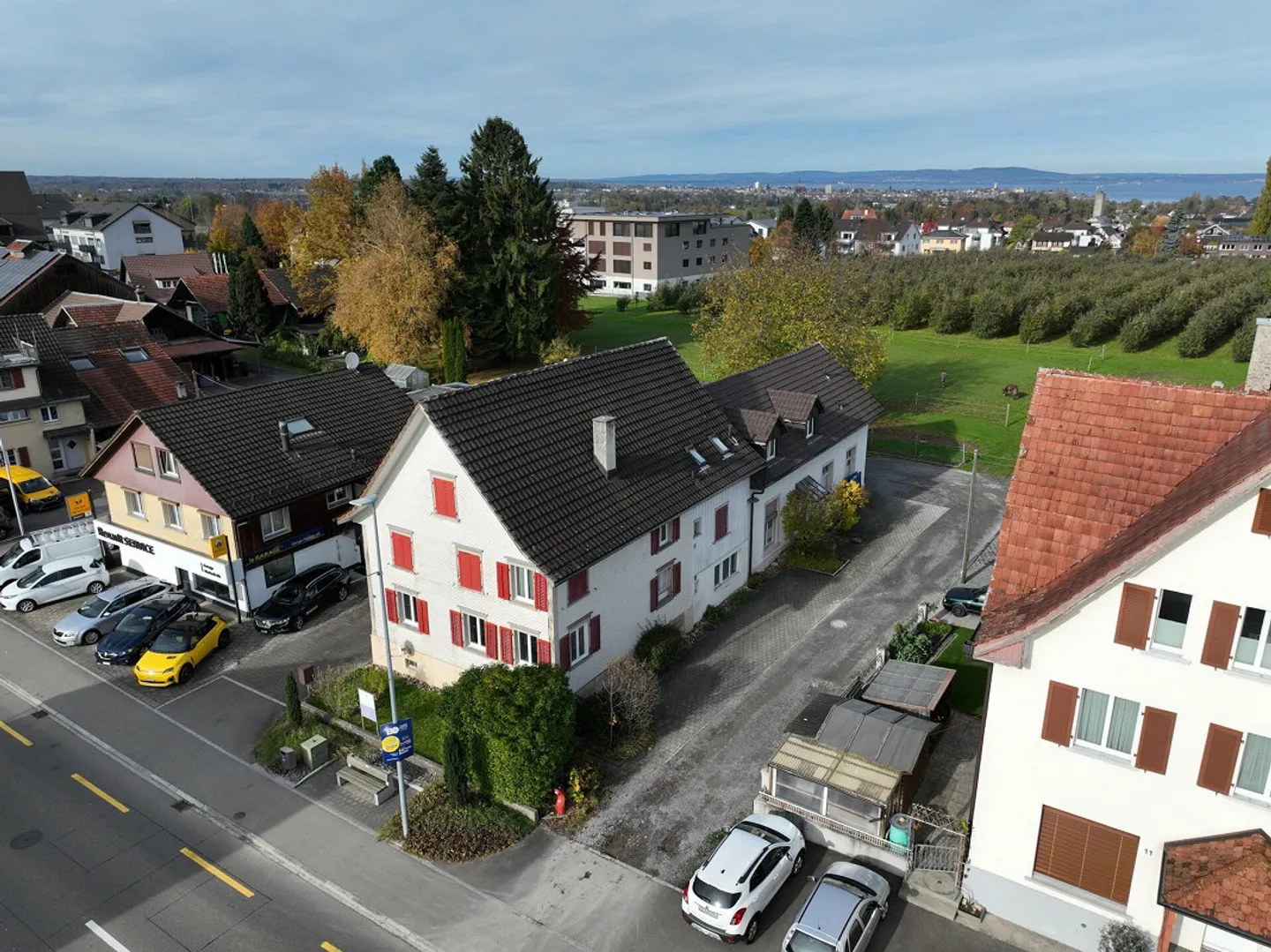 Spacious Multi-Family House with Versatile Usage Potential - Photo 1 of 13