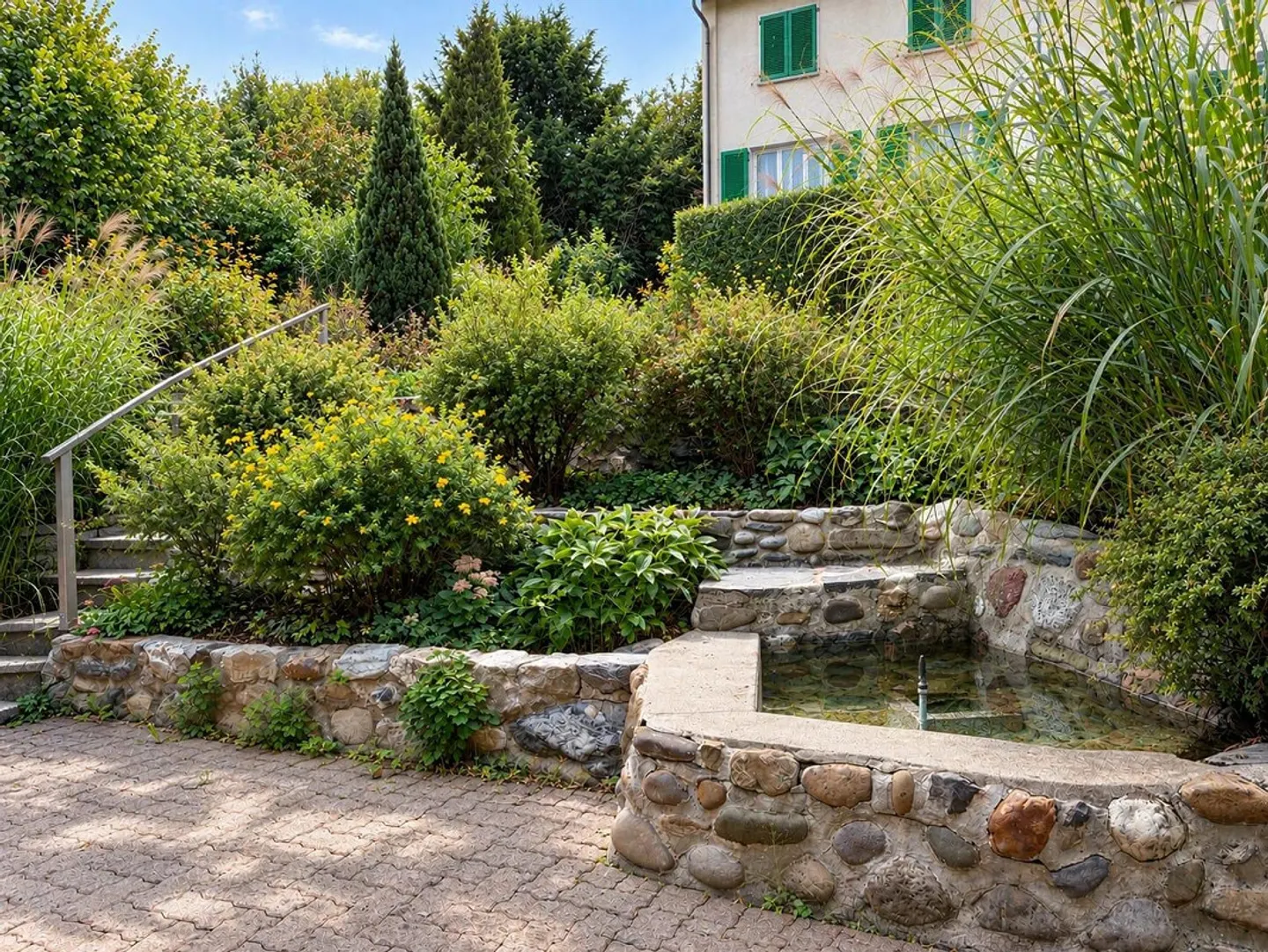 Maison de ville de 5,5 pièces fraîchement rénovée avec jardin à Zurich - Photo 7 sur 13