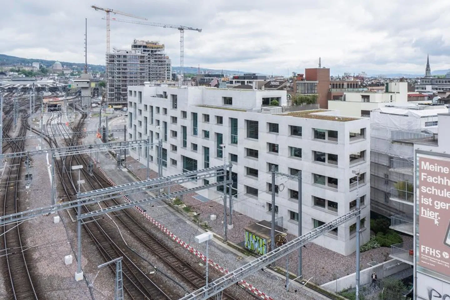 Unique 4.5-room apartment (136 m²) with large loggia & stunning view - Photo 16 of 27