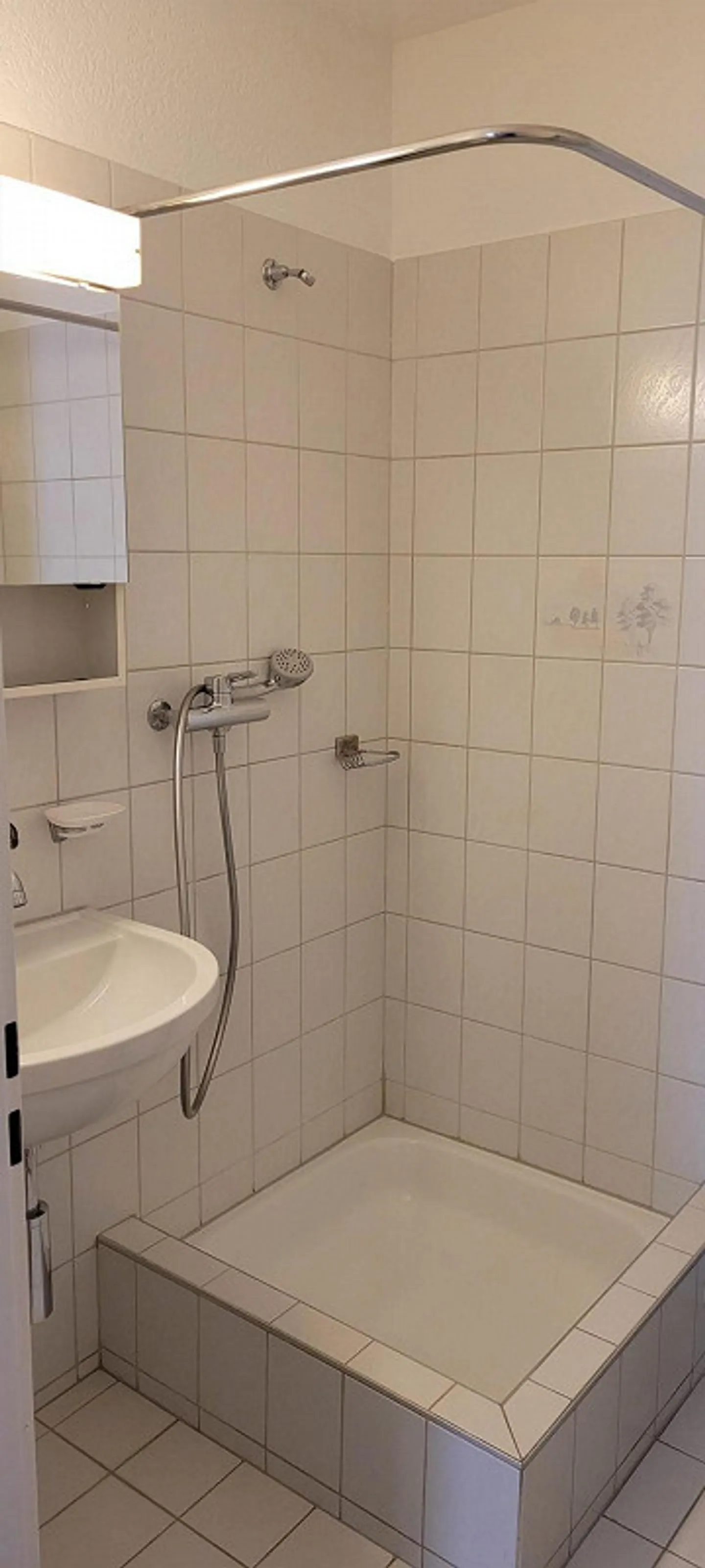 Bright 2-room apartment for singles - Photo 8 of 8