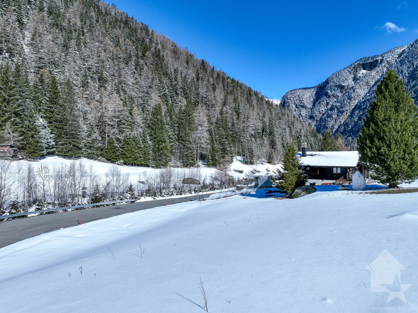 Land to build - Photo 4 of 5