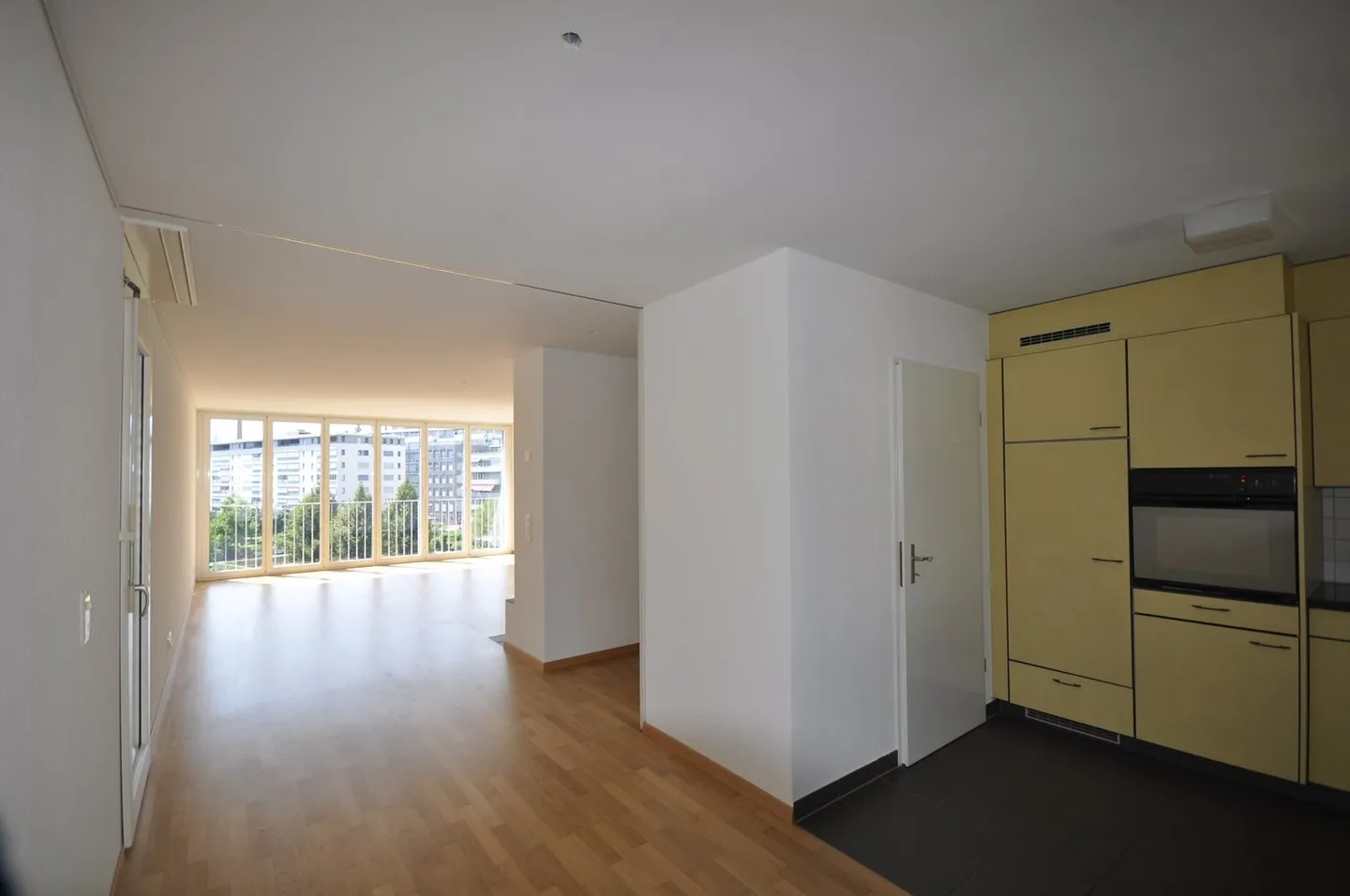 3.5 Room Apartment on the 4th Floor - Photo 1 of 6