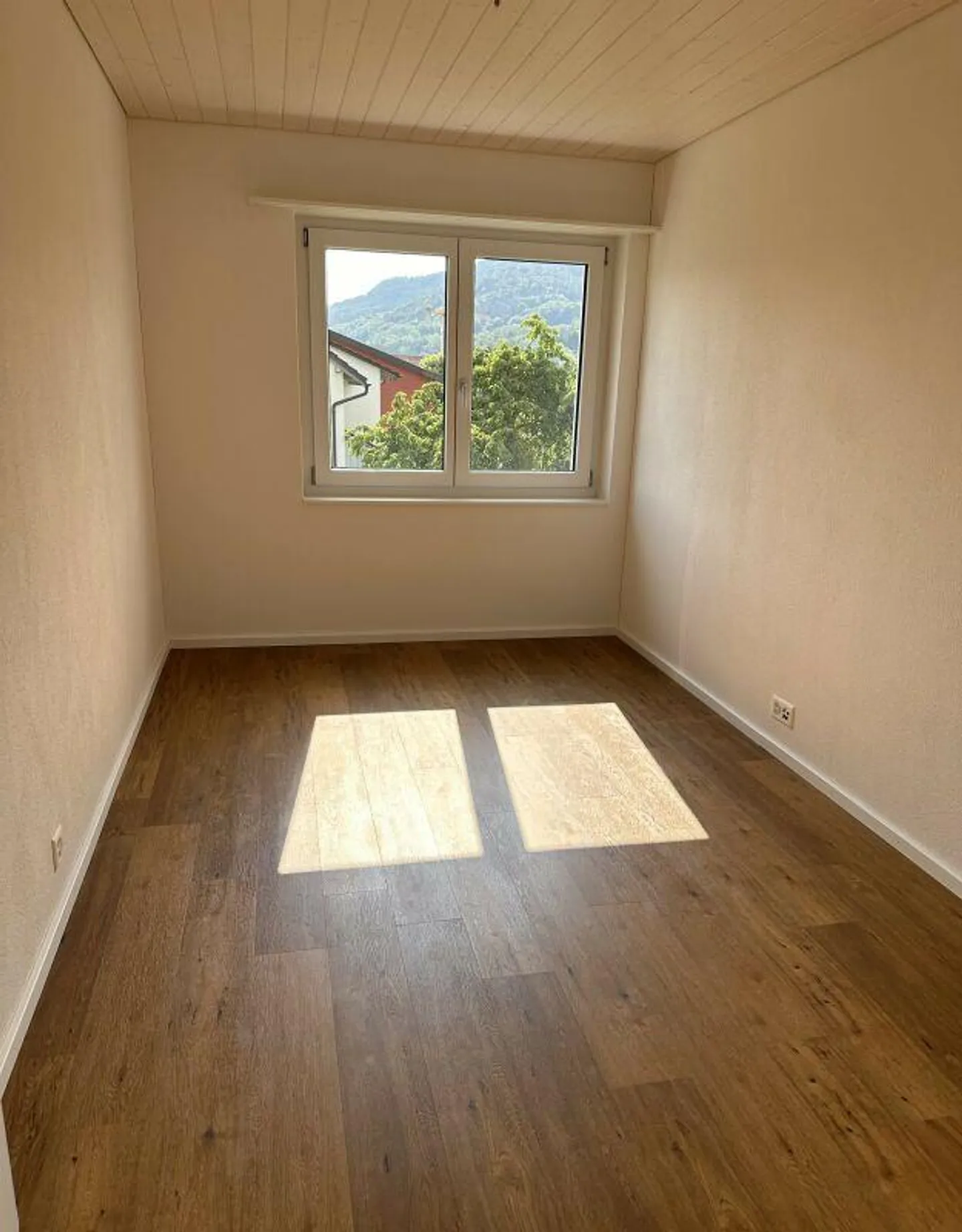 Nouvelle construction - beau logement dans un emplacement central - Photo 5 sur 8