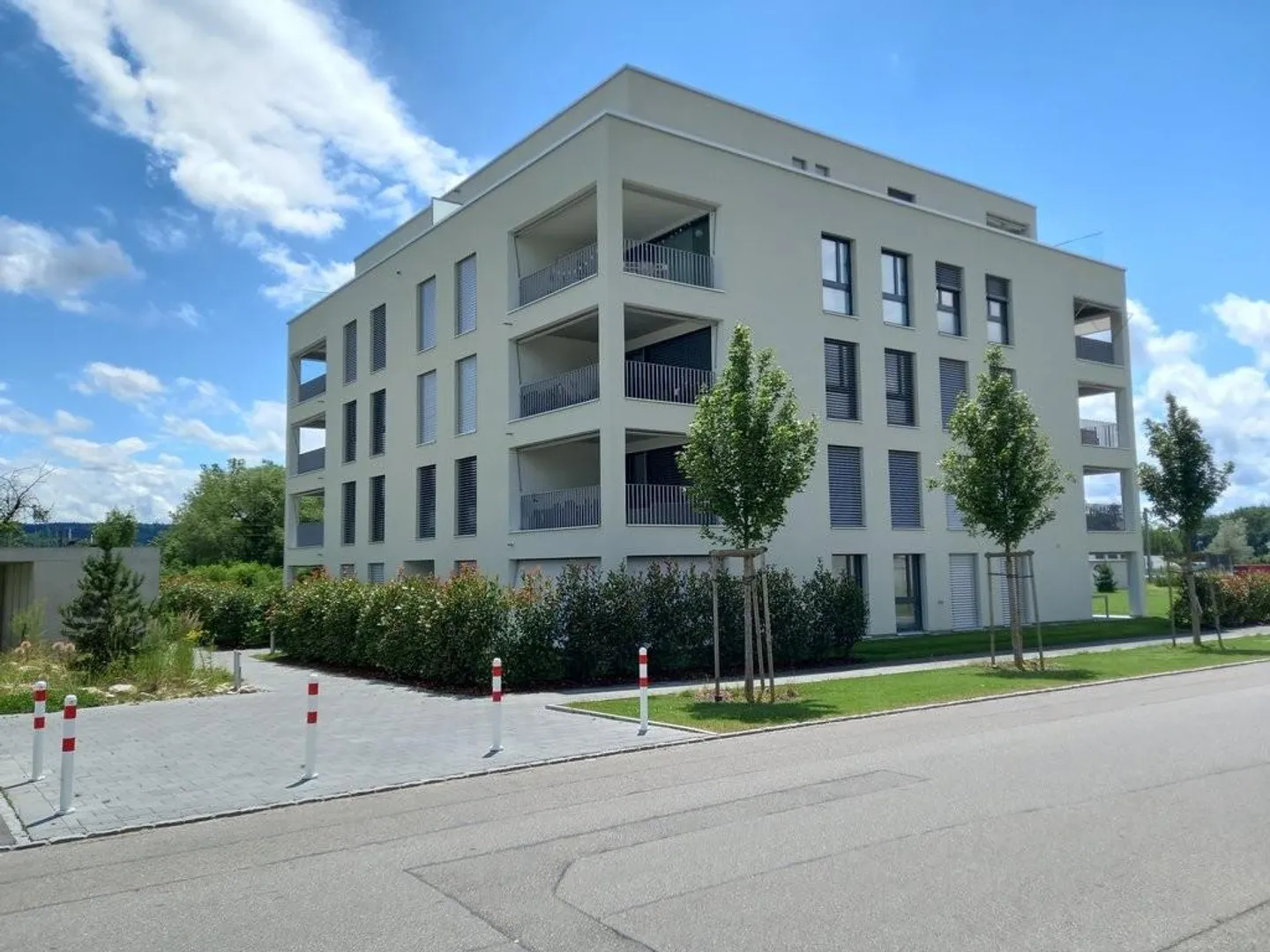 Modernes Apartment in der Natur - Foto 1 von 11