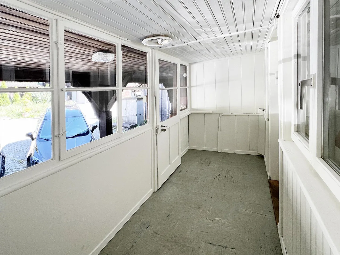 Narrow Single Family Home Old Building - Photo 1 of 16