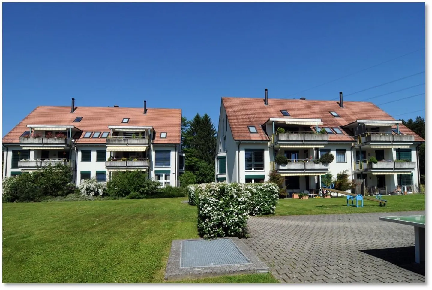 Appartement en duplex de 5,5 pièces adapté aux familles avec beaucoup d'espace - Photo 1 sur 7