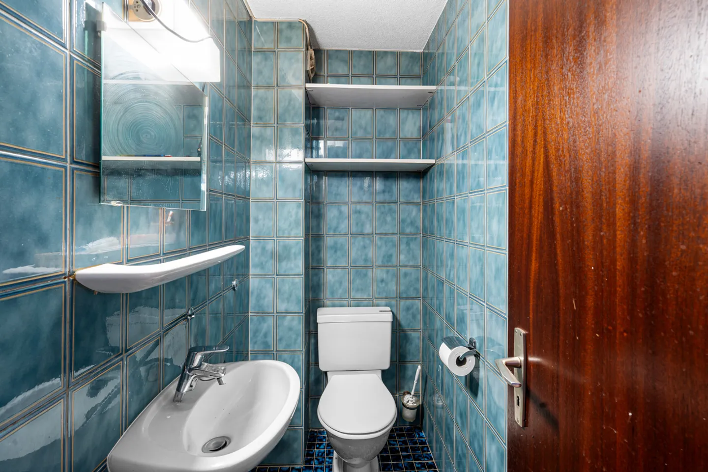 Bright apartment with private garden in the center of Aig - Photo 10 of 13