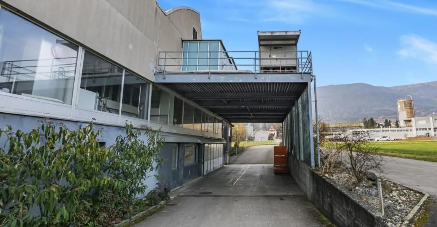 Gewerbeliegenschaft mit Potenzial - Foto 4 von 12