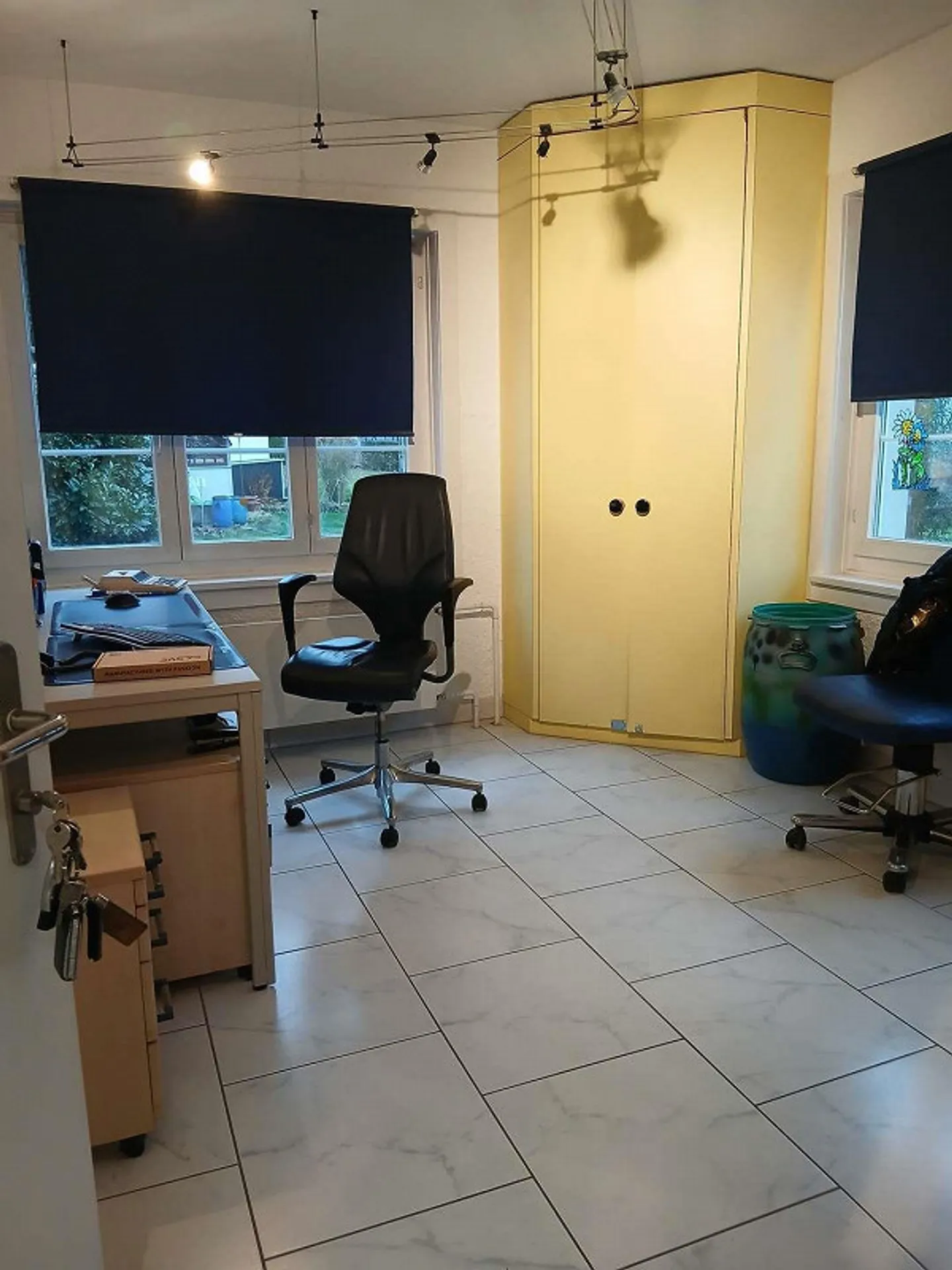 Your commercial space in the middle of Uster with 6 parking spaces - Photo 3 of 9