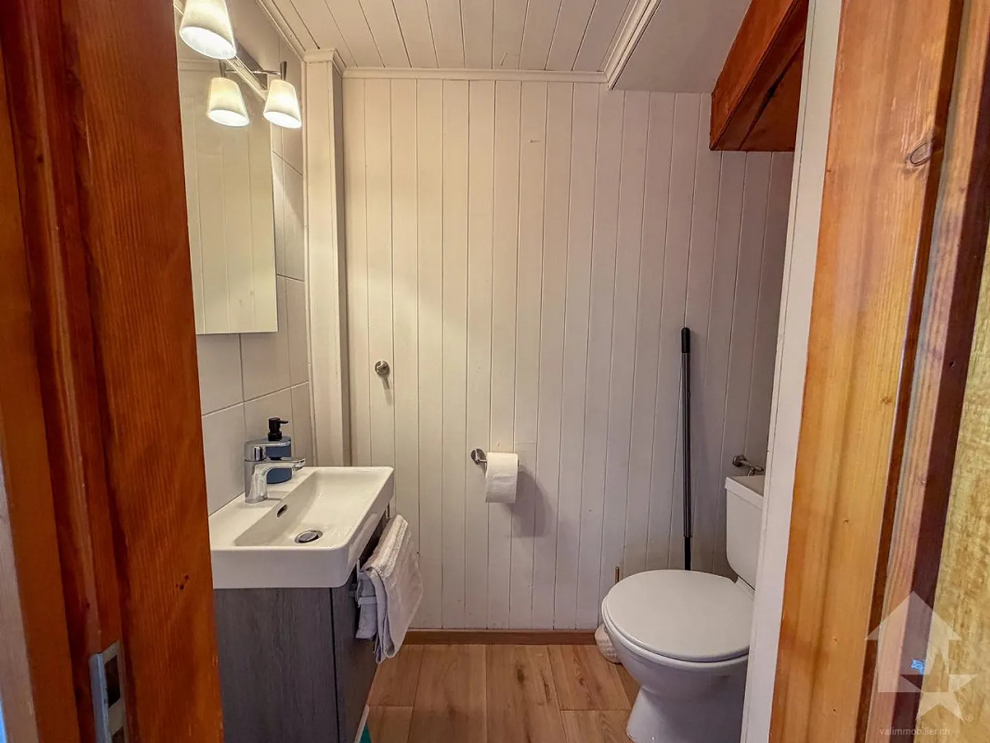 Charmantes Chalet mit 4,5 Zimmern, idyllische Lage - Foto 14 von 30