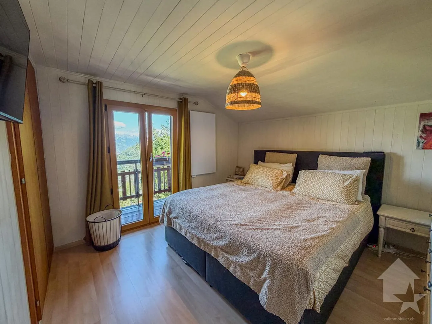 Charmantes Chalet mit 4,5 Zimmern, idyllische Lage - Foto 18 von 30