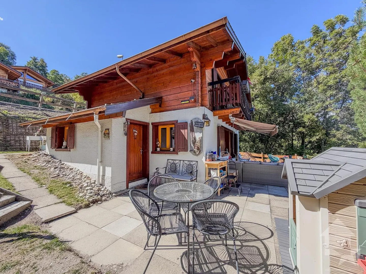 Charmantes Chalet mit 4,5 Zimmern, idyllische Lage - Foto 26 von 30