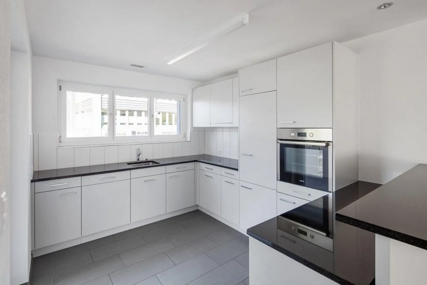 Moderne 5.5 Zimmer-Wohnung - Foto 3 von 9