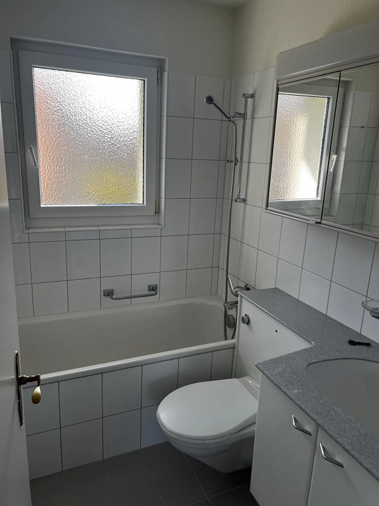 Rooms for Rent in Oberengstringen - Photo 9 of 15