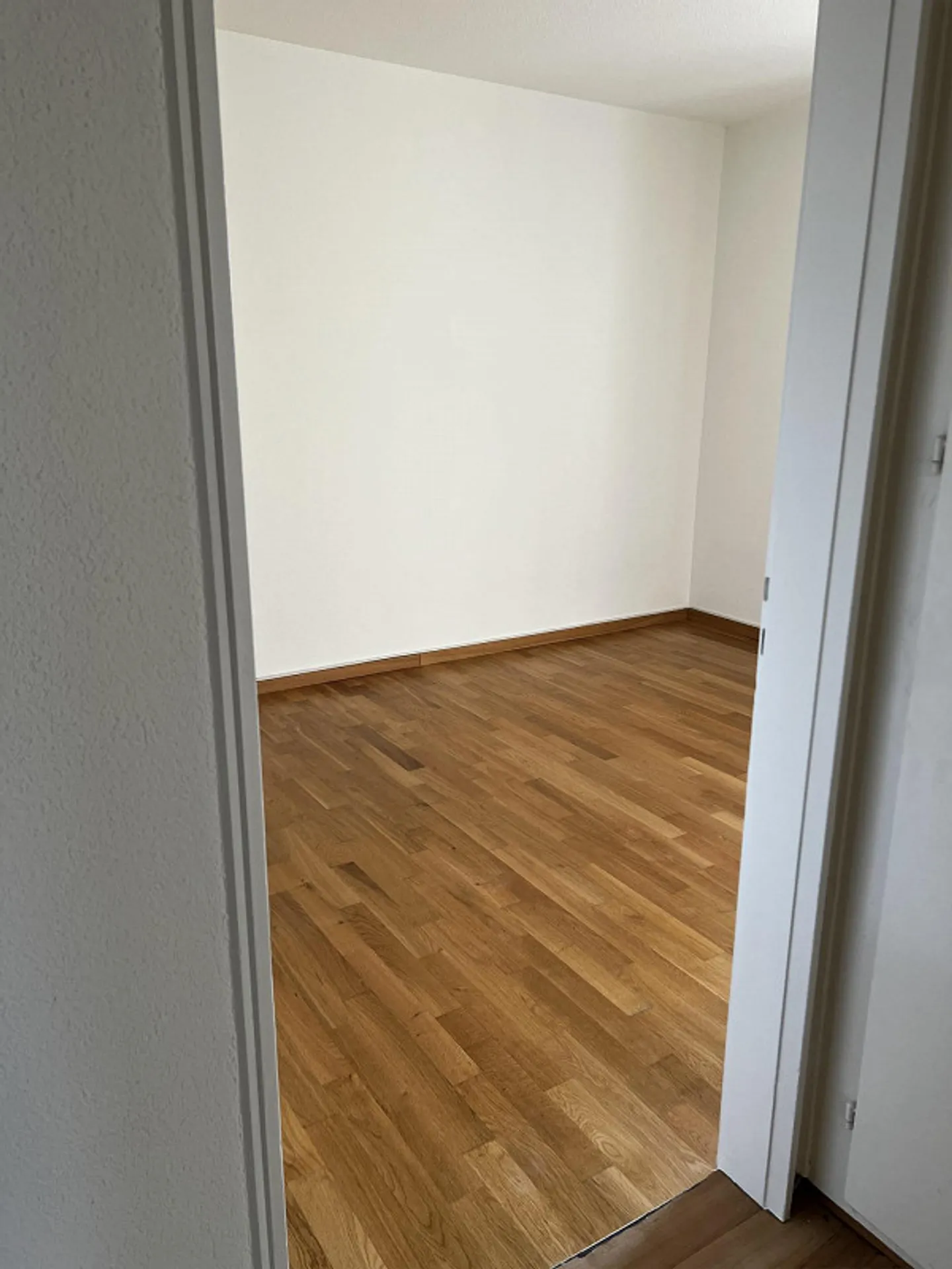 Rooms for Rent in Oberengstringen - Photo 1 of 15