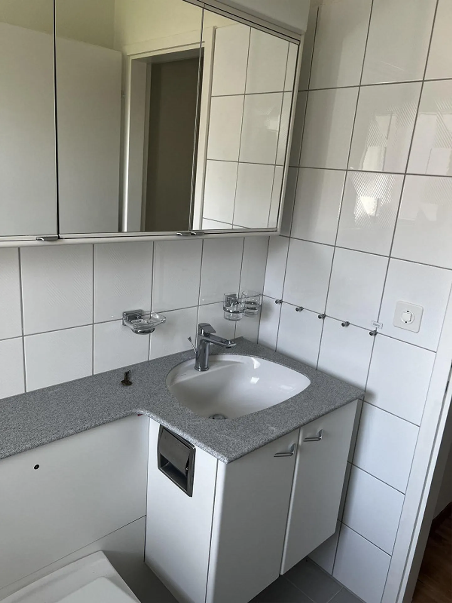 Rooms for Rent in Oberengstringen - Photo 12 of 15