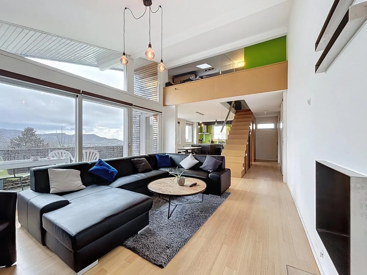 Maison de rendement avec 2 appartements - Photo 2 sur 13