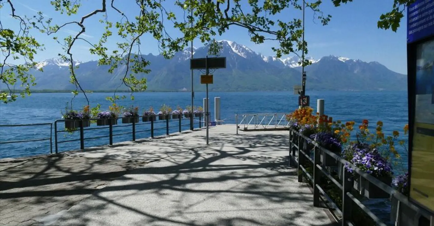 Appartement Charmant avec Vue sur le Lac - Photo 9 sur 10
