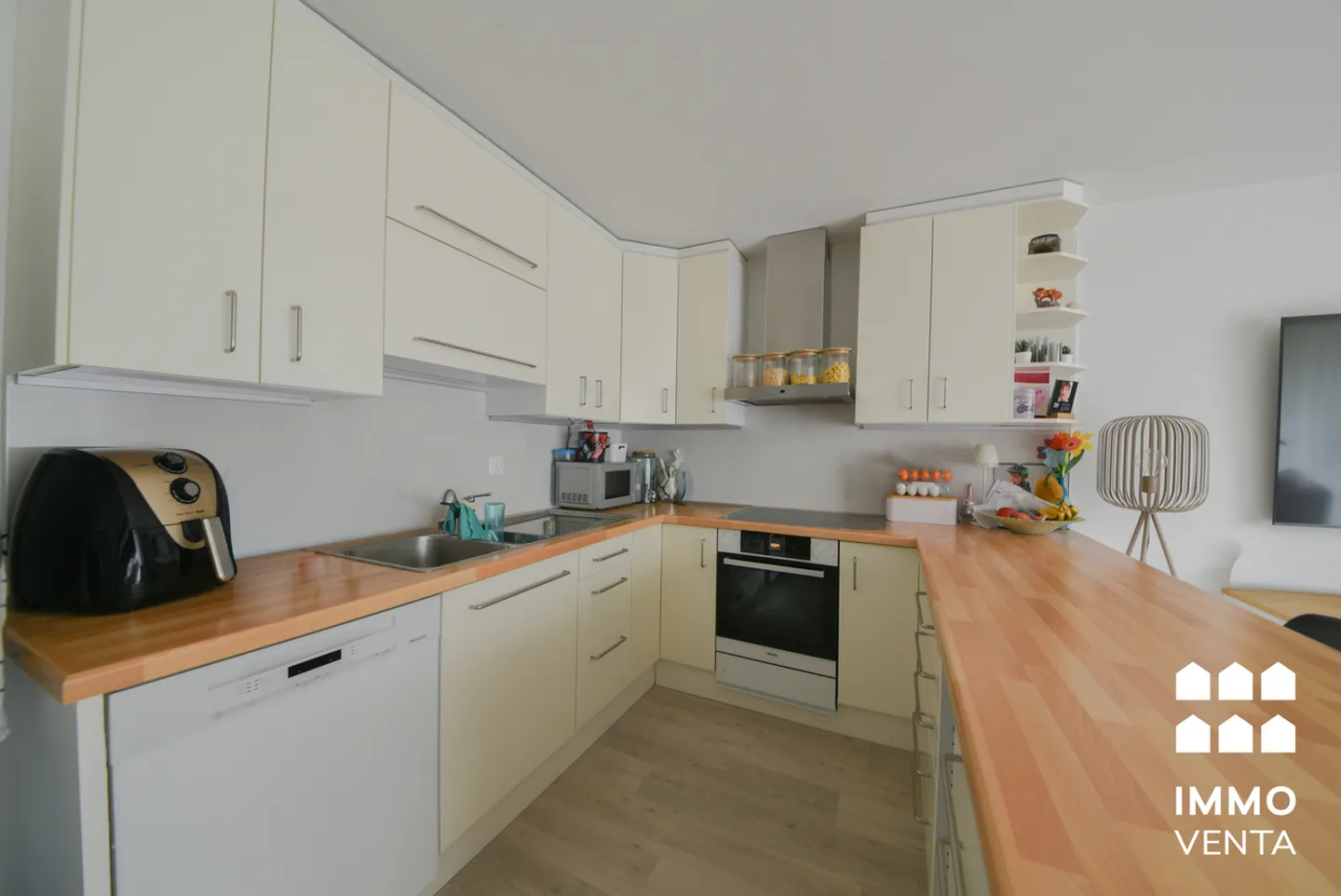 3½-room apartment with indoor pool and sauna - Photo 2 of 18