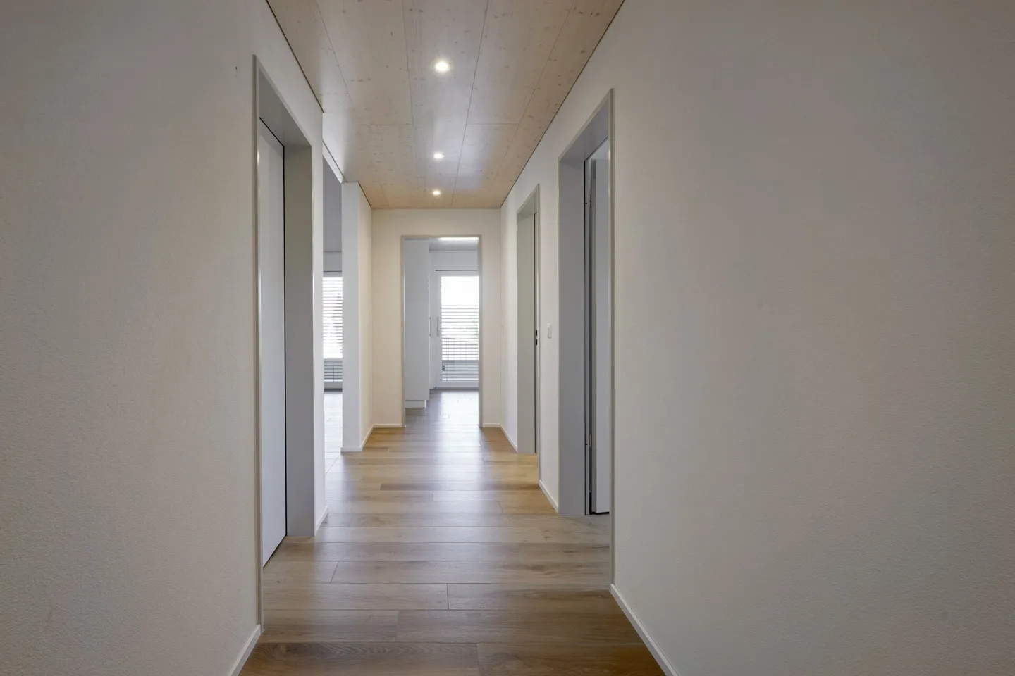 Wunderschöne 3.5 Zimmer Dachwohnung mit grosser Loggia - Photo 6 of 12