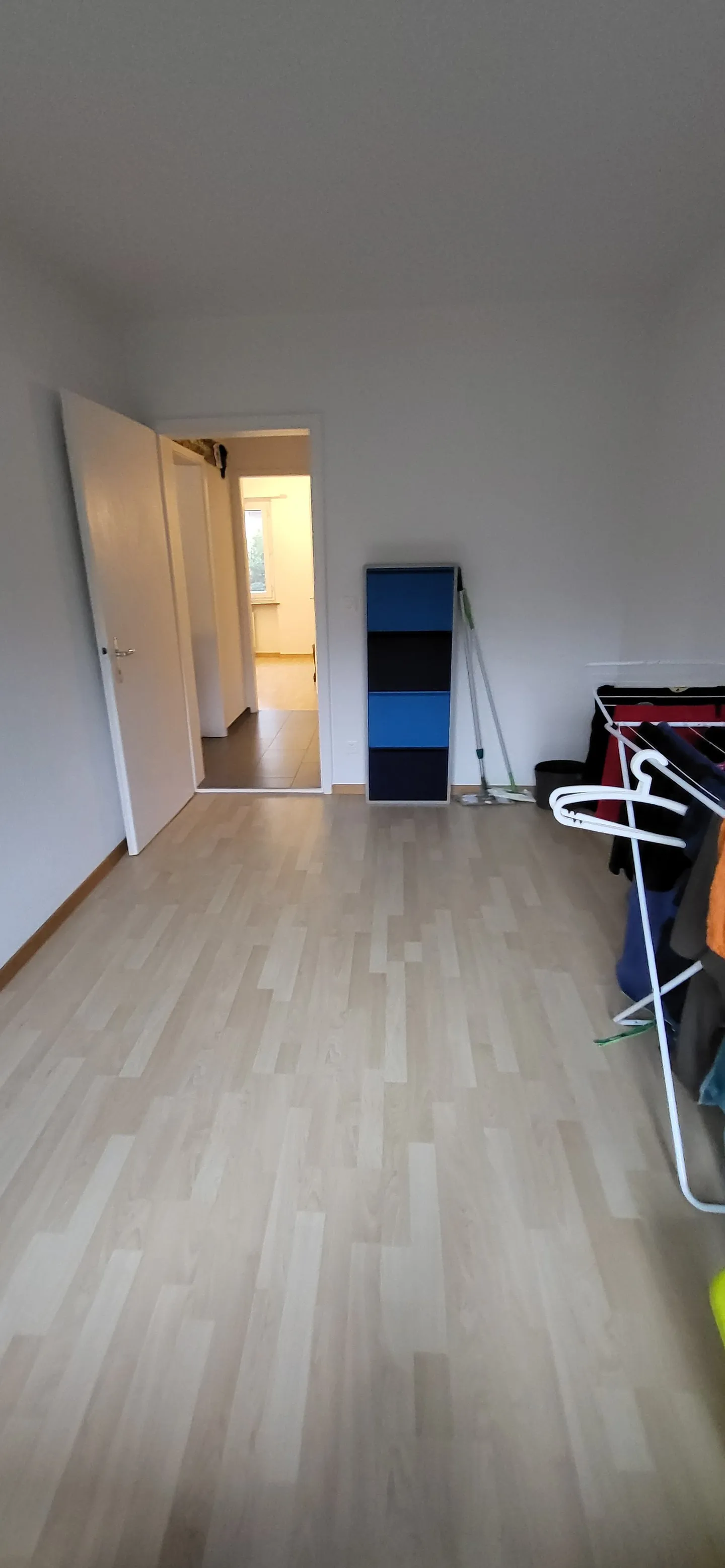 3-room apartment on the high ground floor with balcony in Biel - Photo 18 of 19