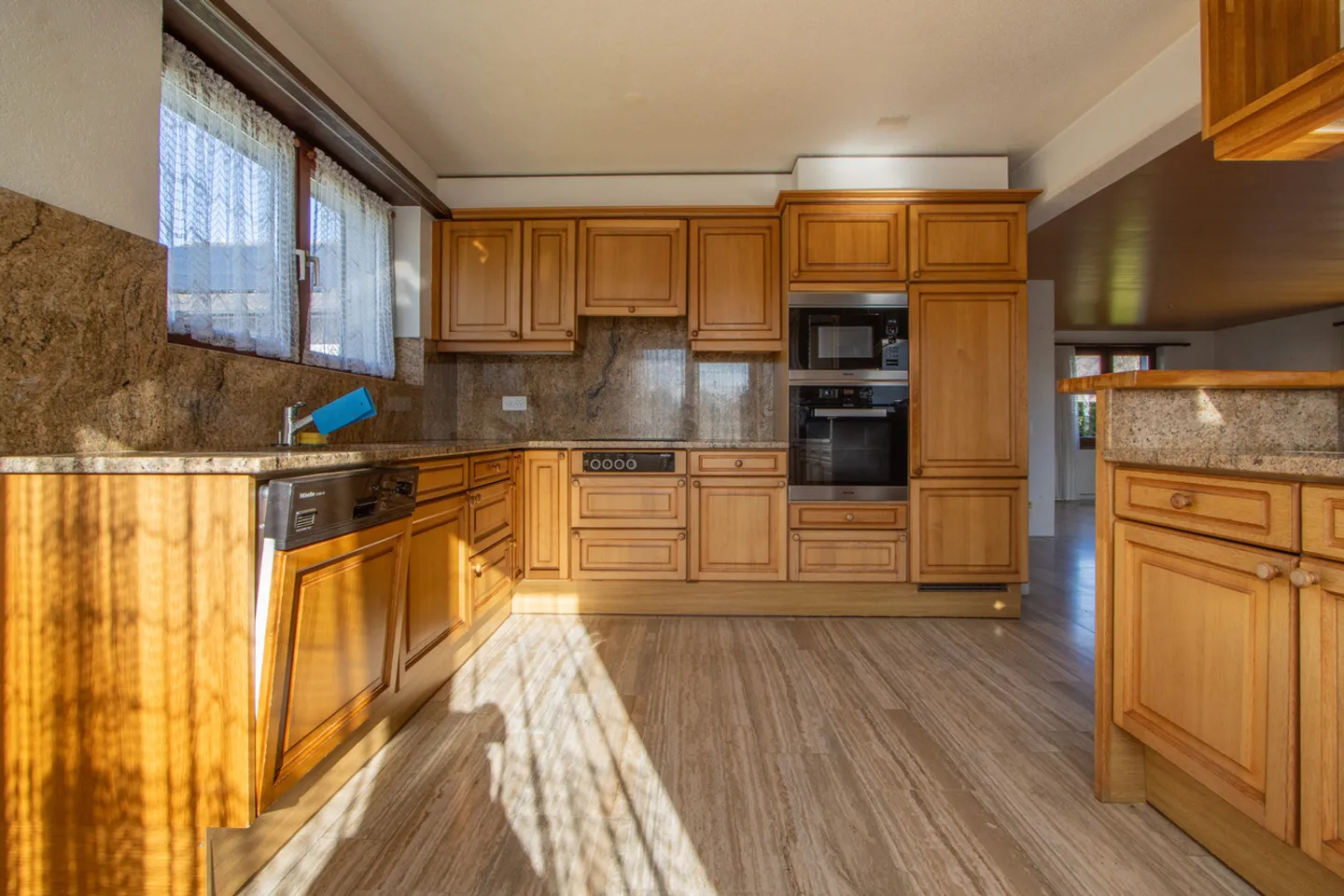 Charmantes Freistehendes Einfamilienhaus - Foto 5 von 21