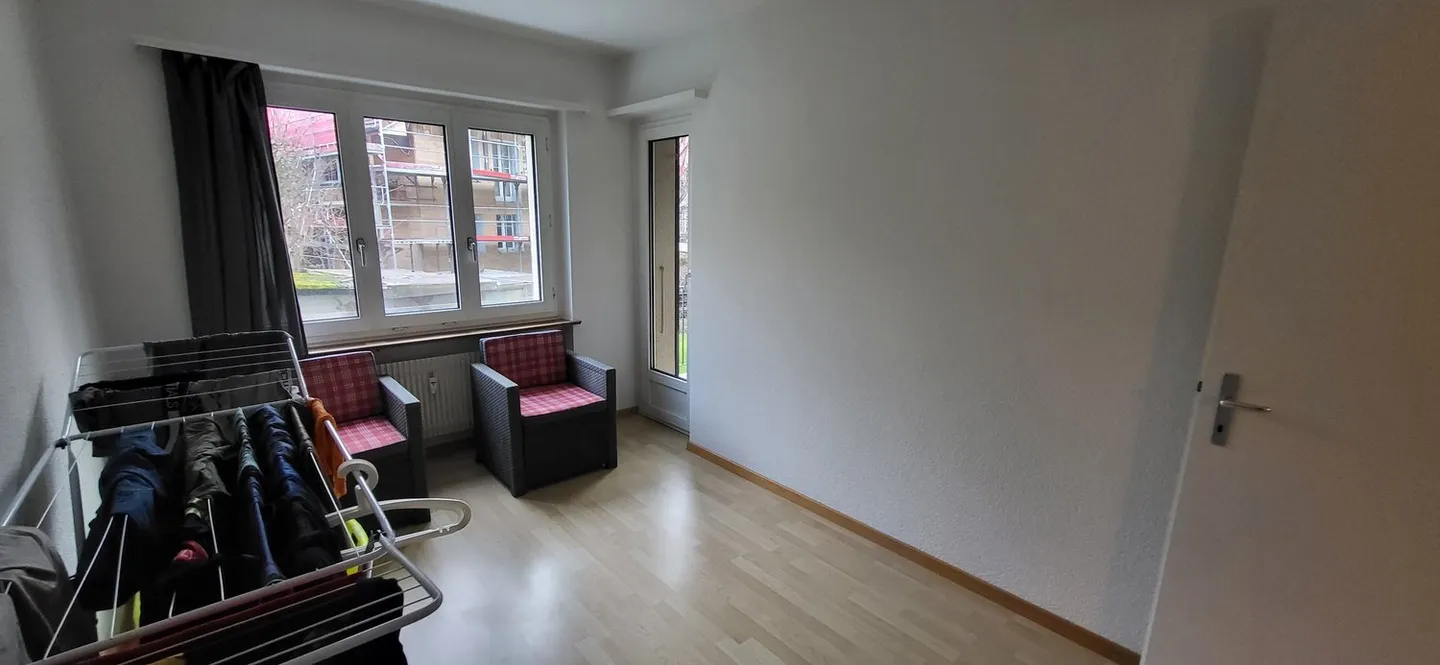 3-room apartment on the high ground floor with balcony in Biel - Photo 19 of 19