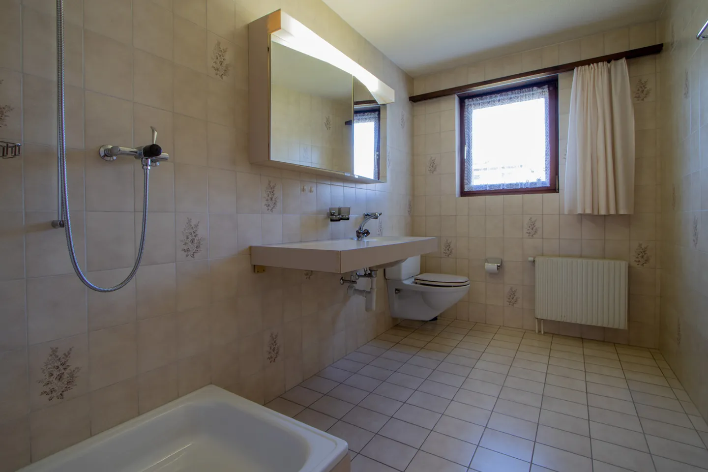 Charmantes Freistehendes Einfamilienhaus - Foto 6 von 21