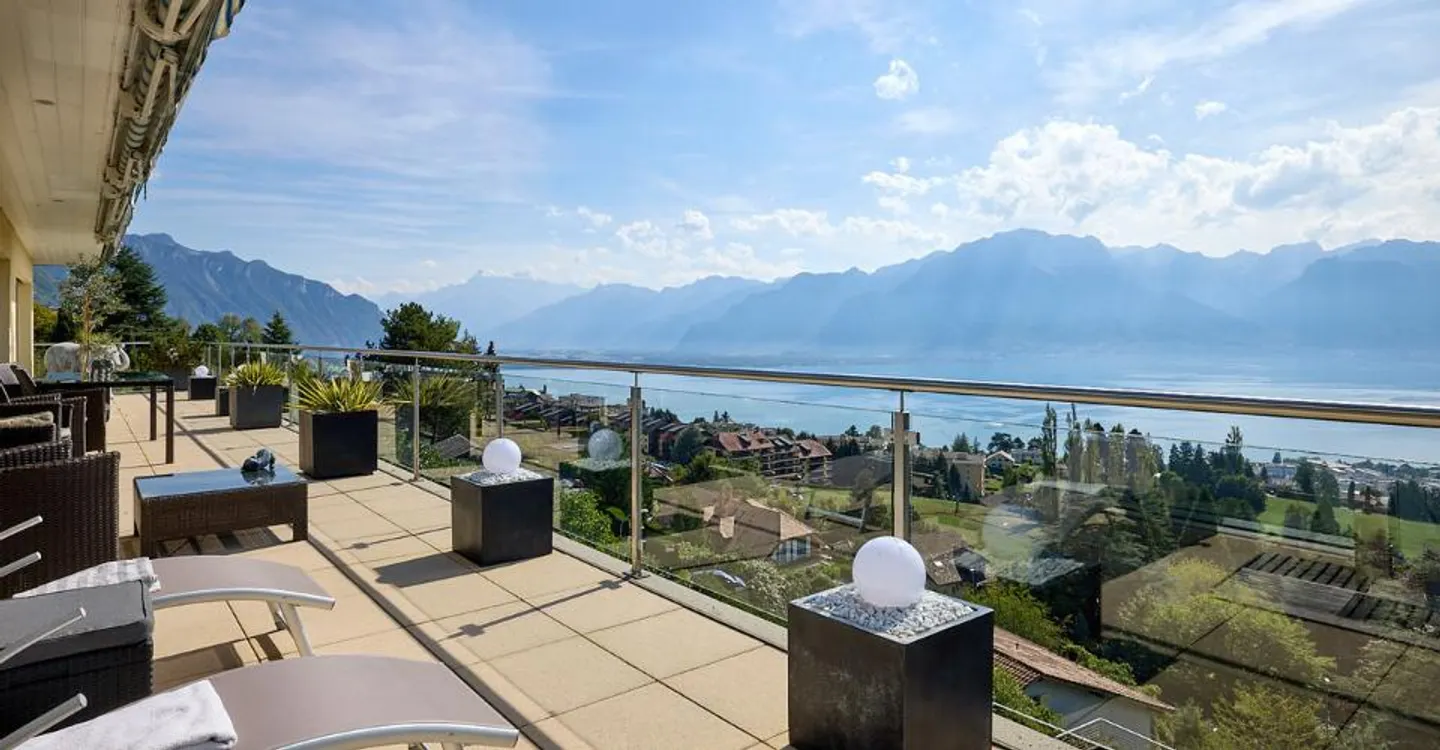 Sehr schöne Wohnung mit außergewöhnlichem Blick auf den See und die Alpen - Foto 3 von 11