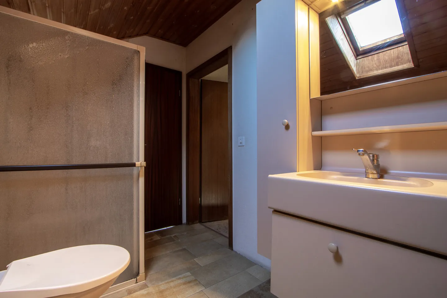 Charmantes Freistehendes Einfamilienhaus - Foto 9 von 21