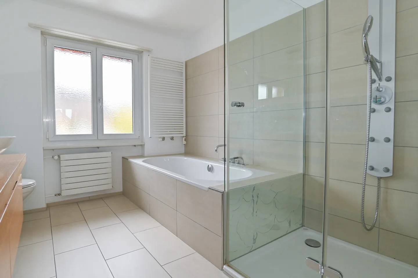 Living happiness without renovation stress - Move in and feel good - Photo 9 of 16