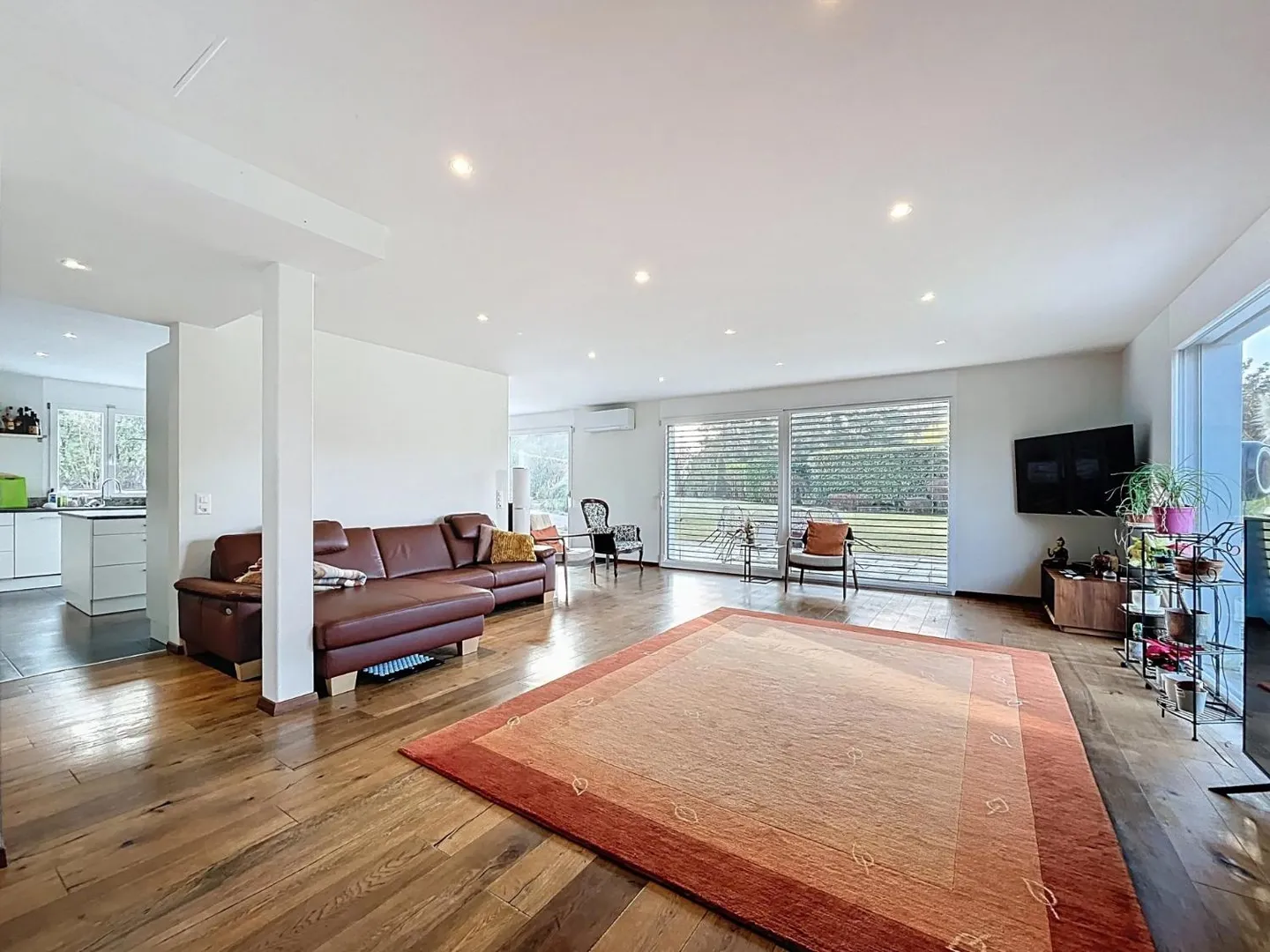 Villa Spacieuse Près de l'École Internationale - Photo 4 sur 12