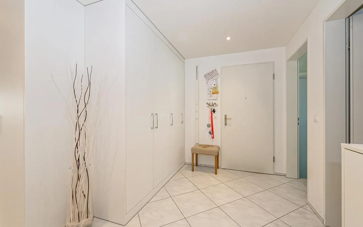 Moderne, helle 4 1/2-Zimmer-Wohnung mit schöner Terrasse - Foto 4 von 18