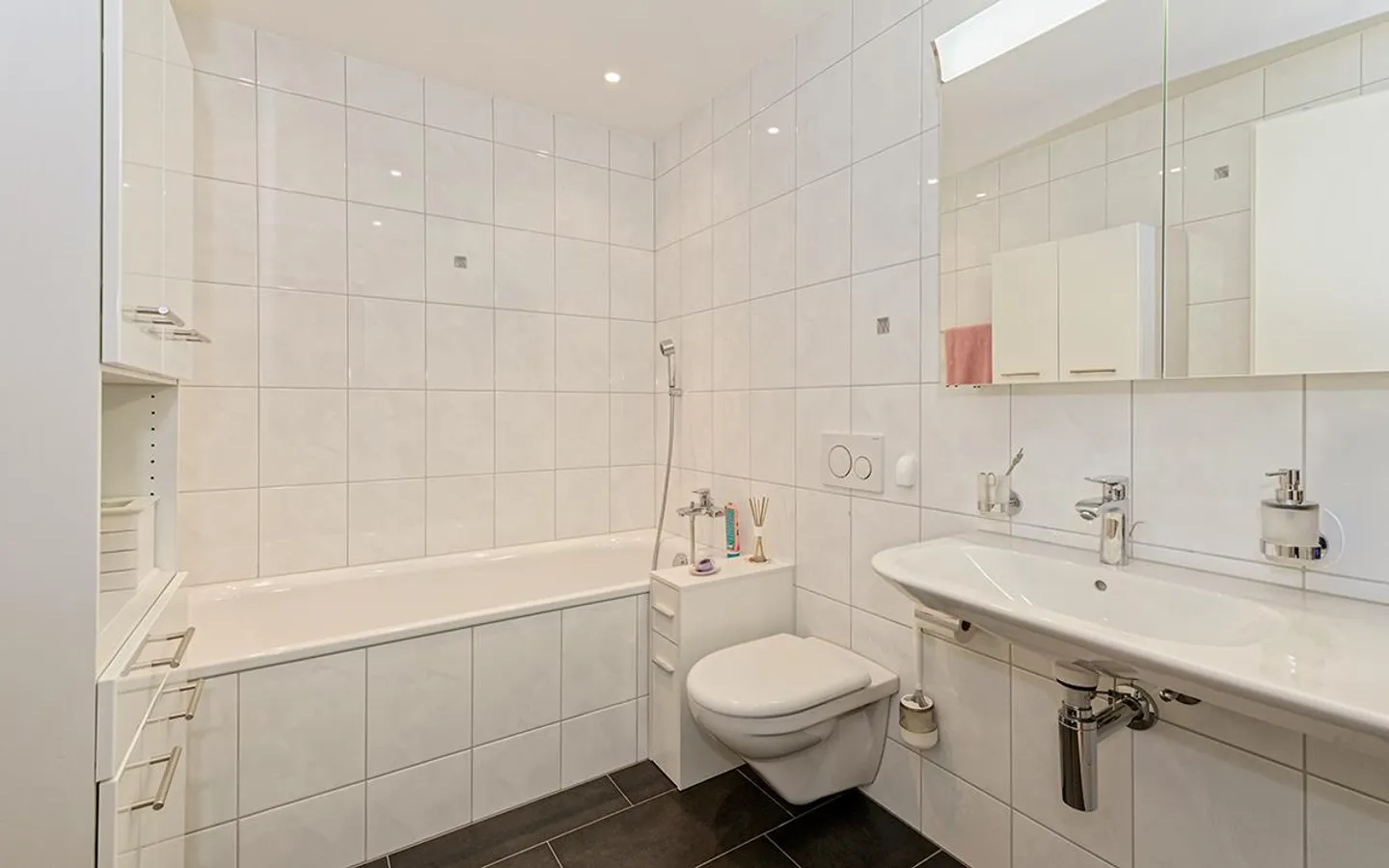 Moderne, helle 4 1/2-Zimmer-Wohnung mit schöner Terrasse - Foto 12 von 18