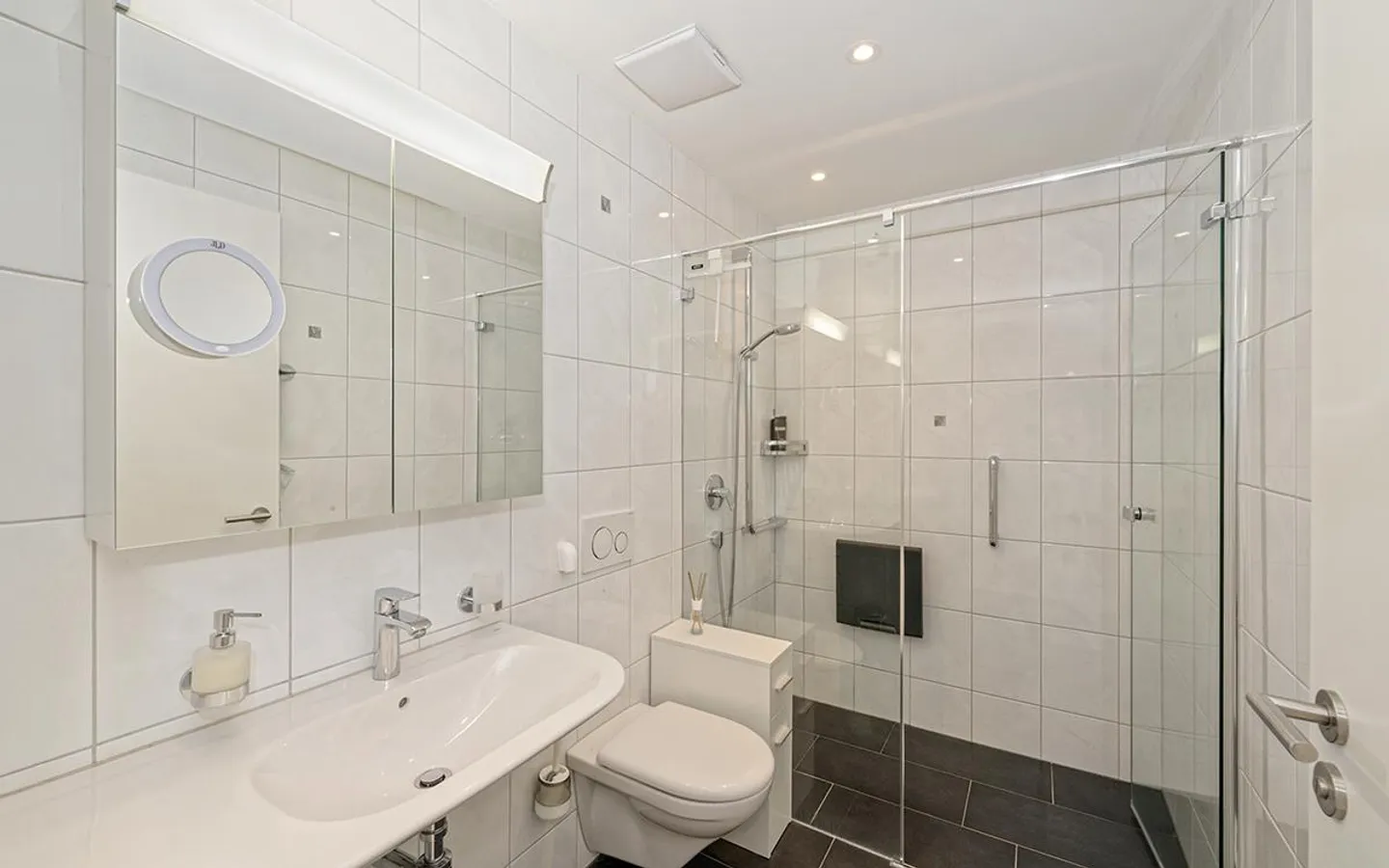 Moderne, helle 4 1/2-Zimmer-Wohnung mit schöner Terrasse - Foto 13 von 18