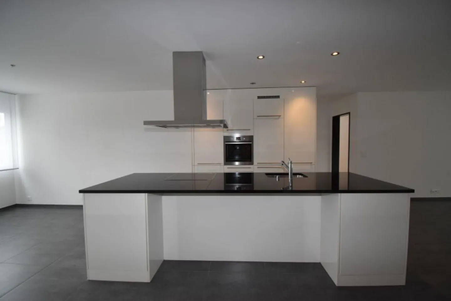 Family-friendly 4.5-room apartment - Photo 1 of 9