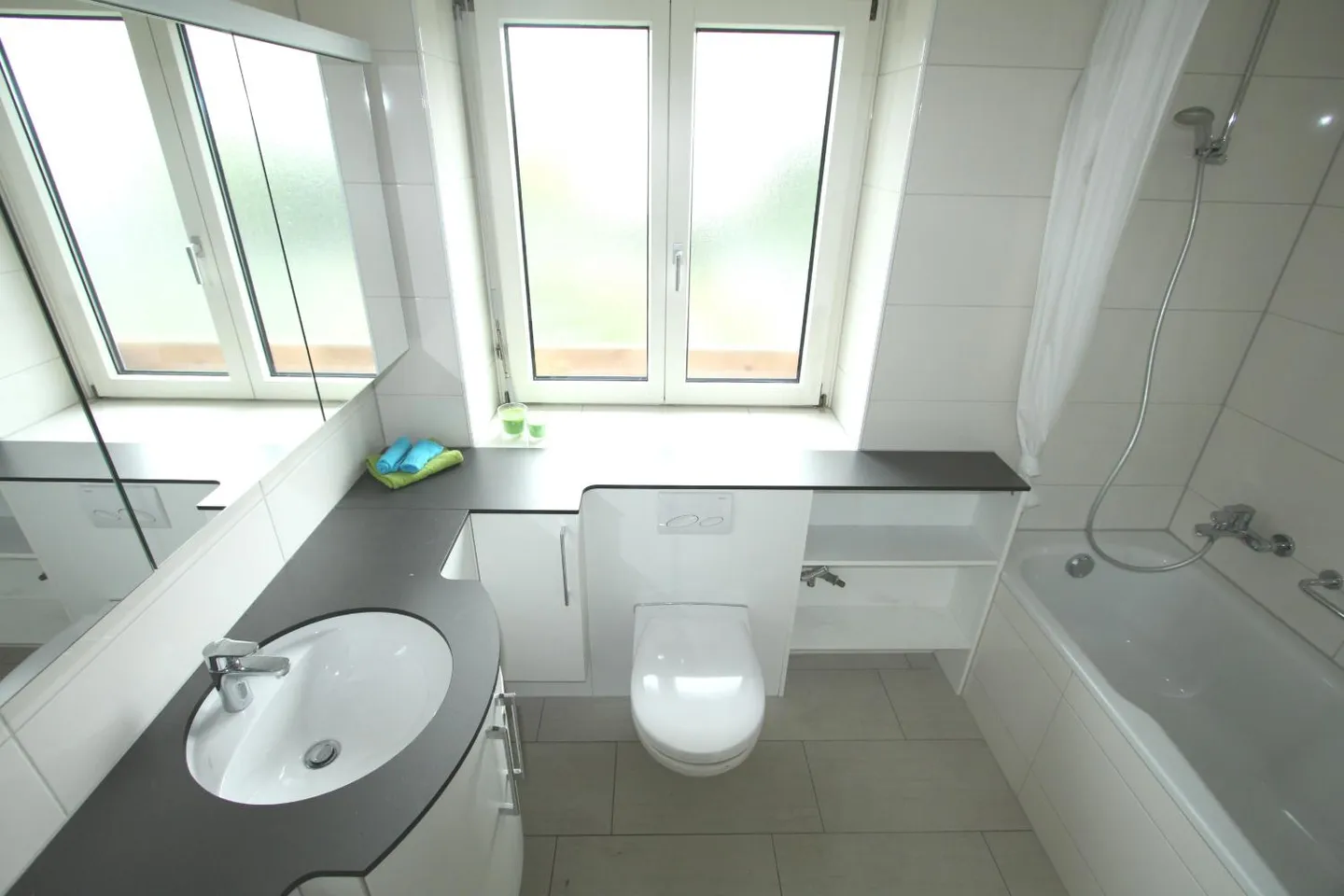 Appartamento 2 locali accogliente con balcone al Kannenfeldplatz! - Foto 4 di 5