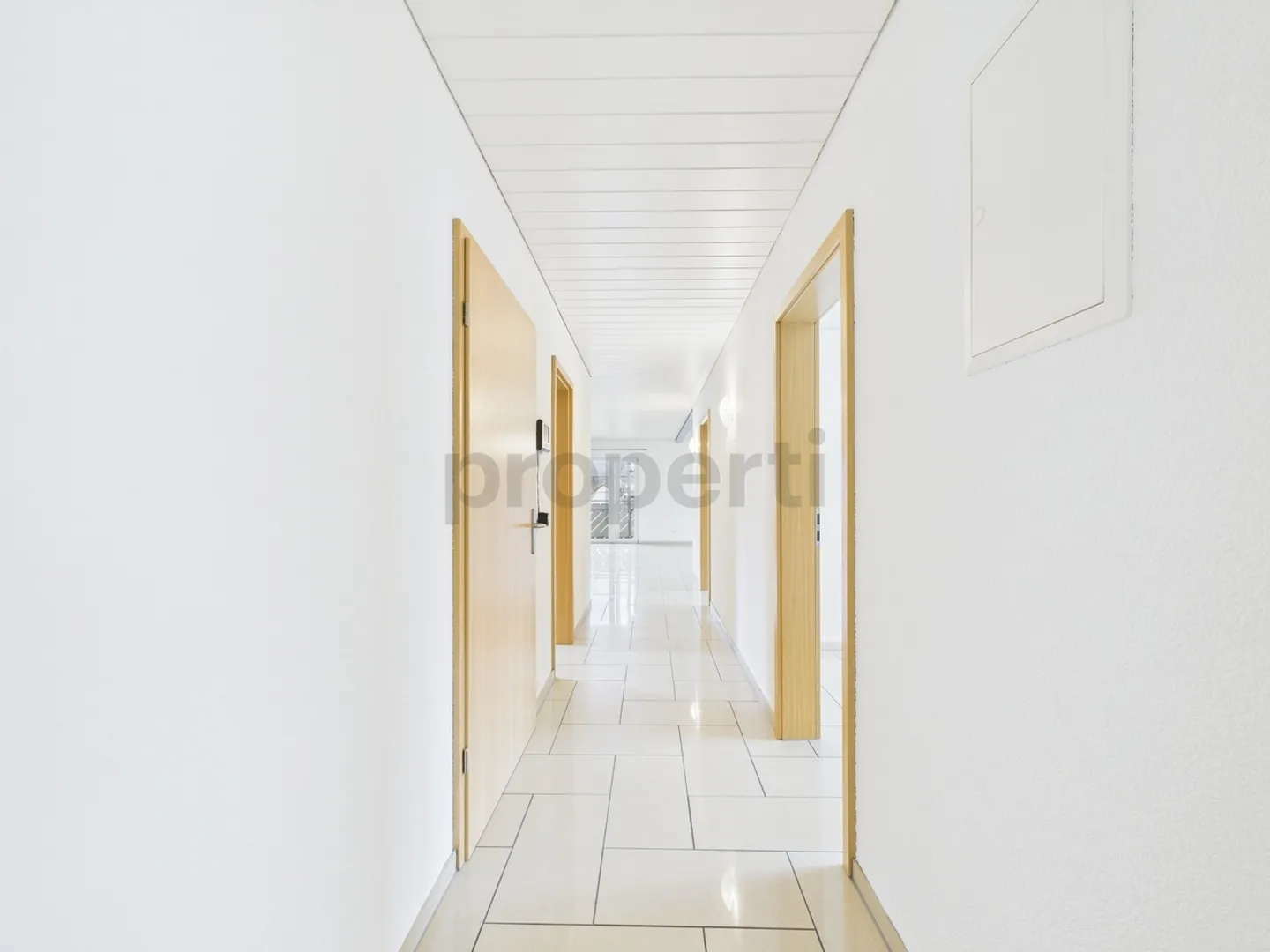 Spacious 4.5-room attic apartment with cozy balcony in Laupersdorf - Photo 11 of 13