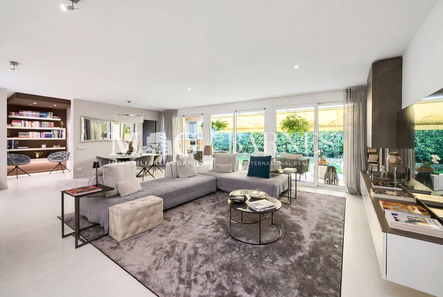 Appartamento elegante con veranda - Foto 5 di 10